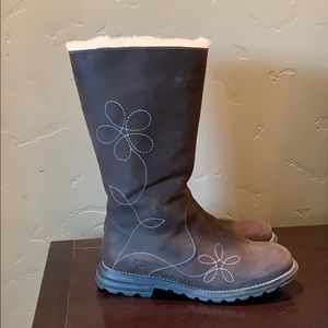 Leather Ugg Zip Up Boots